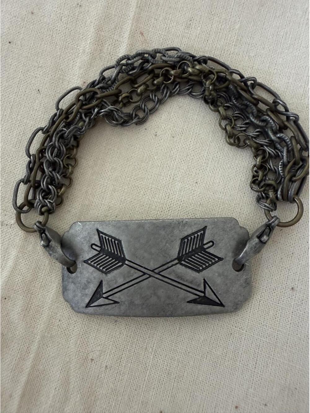 MIXED-METAL CROSSED ARROWS CHAIN BRACELET